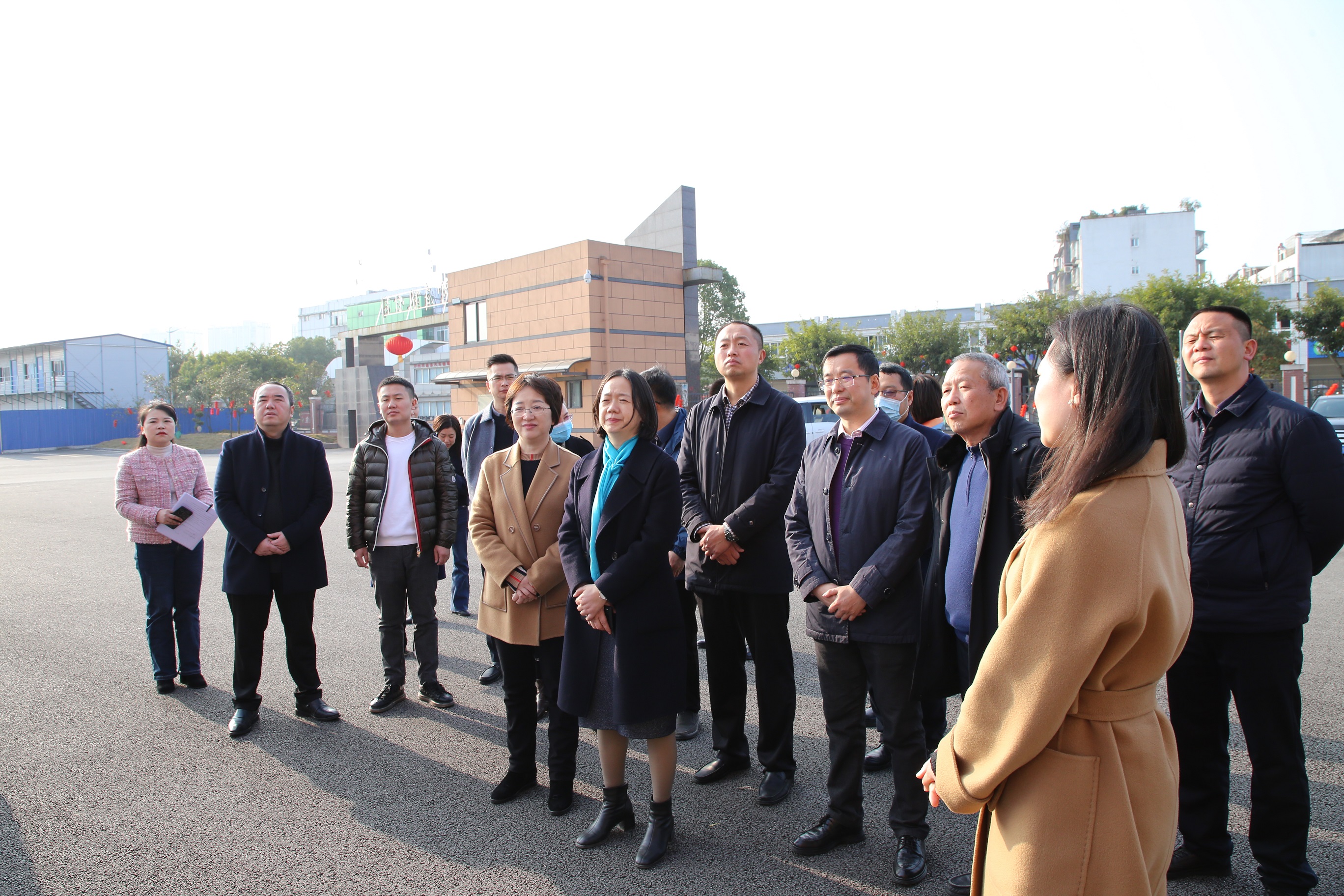 瀘州市委常委、宣傳部部長(zhǎng)、現(xiàn)代醫(yī)藥產(chǎn)業(yè)生態(tài)鏈鏈長(zhǎng)徐利蒞臨天植中藥公司調(diào)研現(xiàn)代醫(yī)藥產(chǎn)業(yè)生態(tài)鏈工作