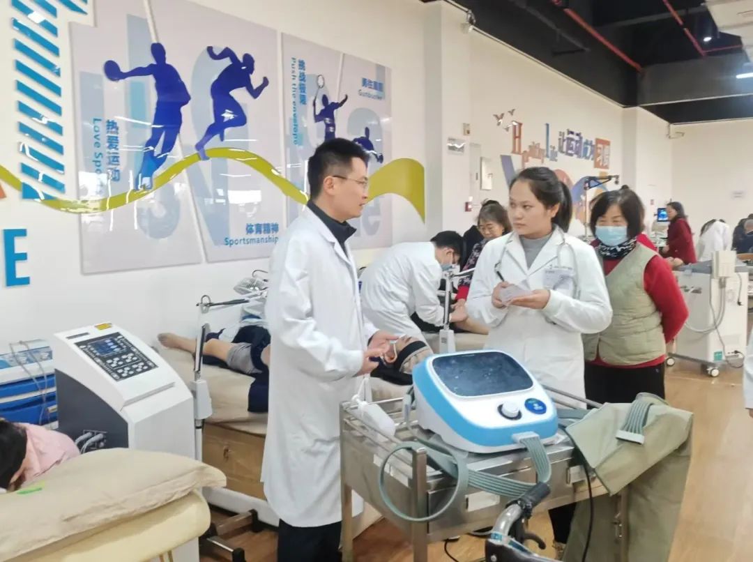 西南醫(yī)投集團(tuán)聚焦項(xiàng)目綜合施策奮戰(zhàn)首季“開(kāi)門紅”